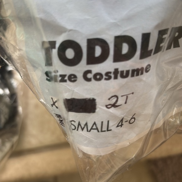 HALLOWEEN 🎃: Turbo Racer Full Costume with Mask: Size 2T - Picture 6 of 7